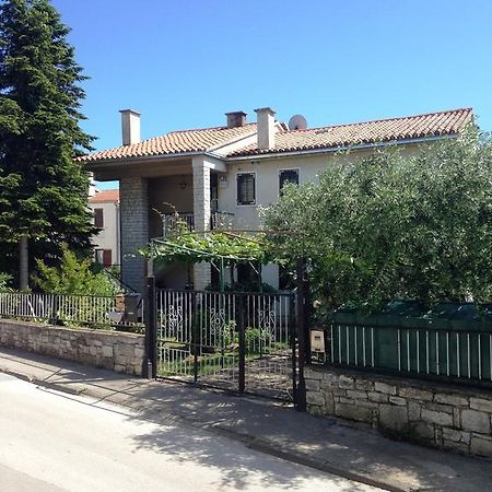 Guest House Slavica Pula Zewnętrze zdjęcie