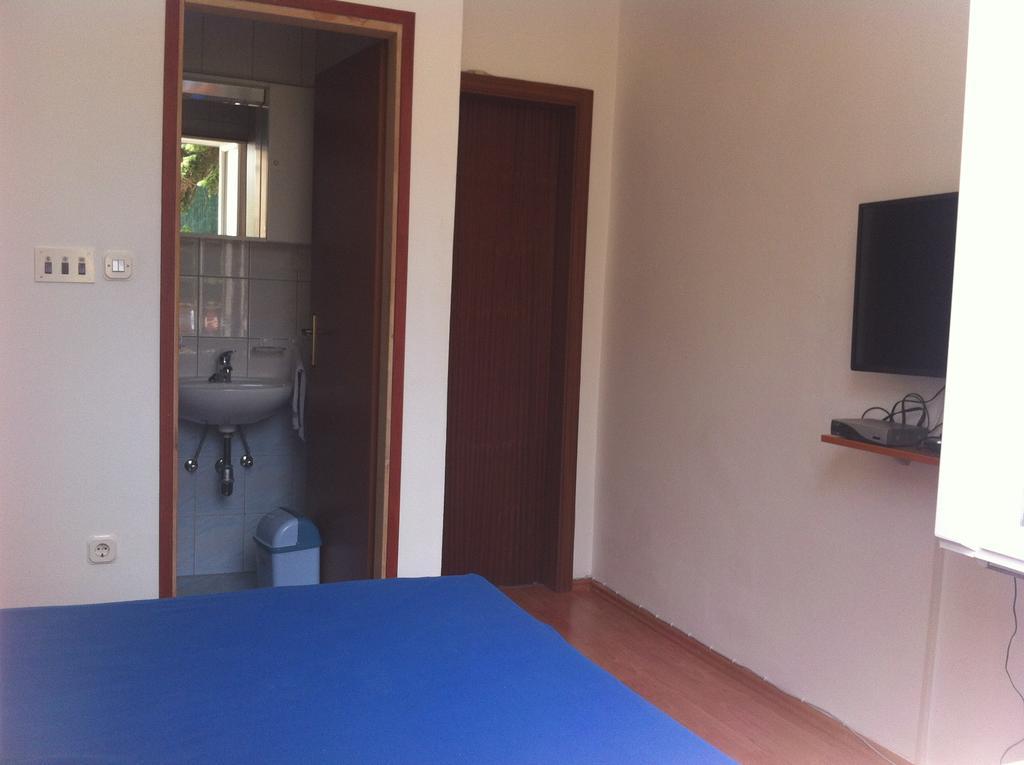 Guest House Slavica Pula Zewnętrze zdjęcie