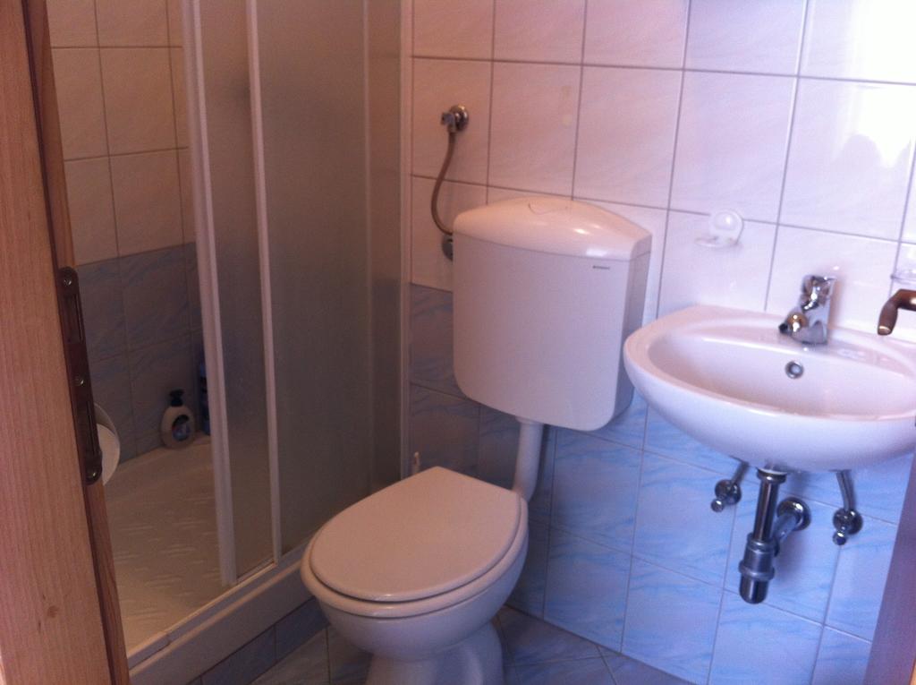 Guest House Slavica Pula Zewnętrze zdjęcie